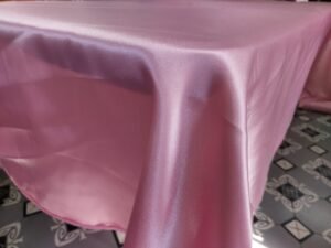 מפת שולחן - ורוד מבריק