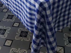 מפת שולחן - משובץ כחול לבן