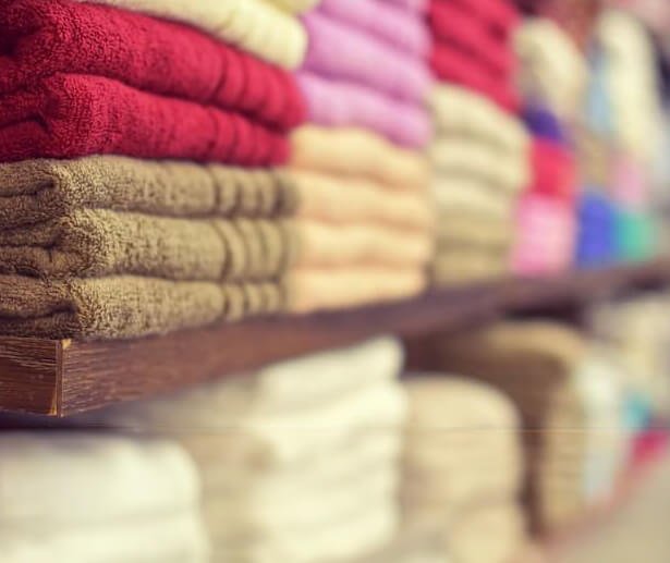 מגבות וחלוקי רחצה
